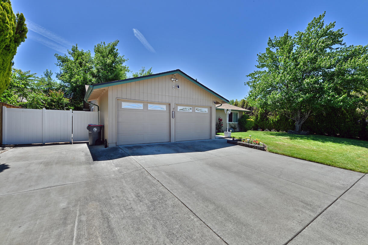1020 Temple Drive