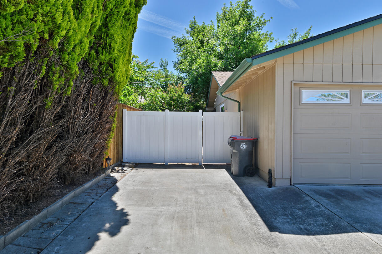 1020 Temple Drive