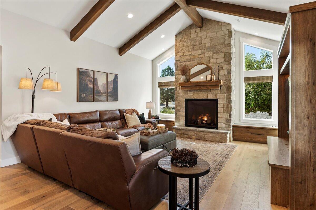 Tetherow Crossing - Residential