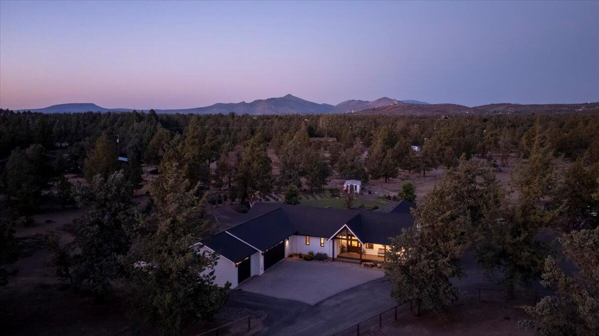 Tetherow Crossing - Residential