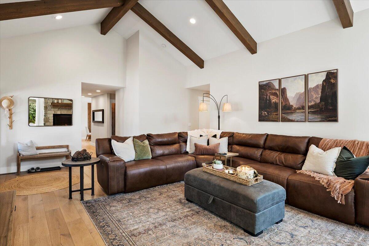 Tetherow Crossing - Residential