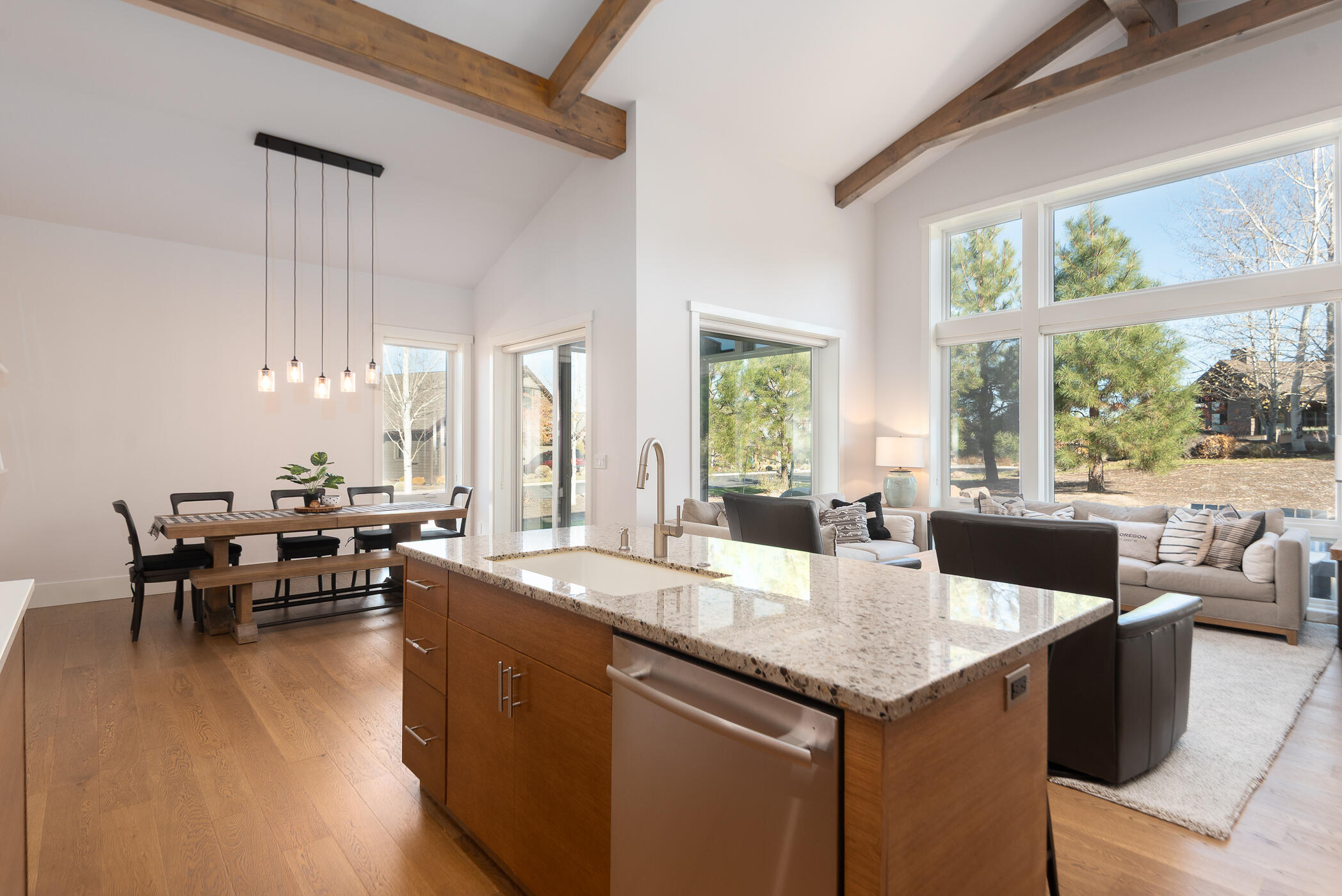 61358 Kindle Rock Loop