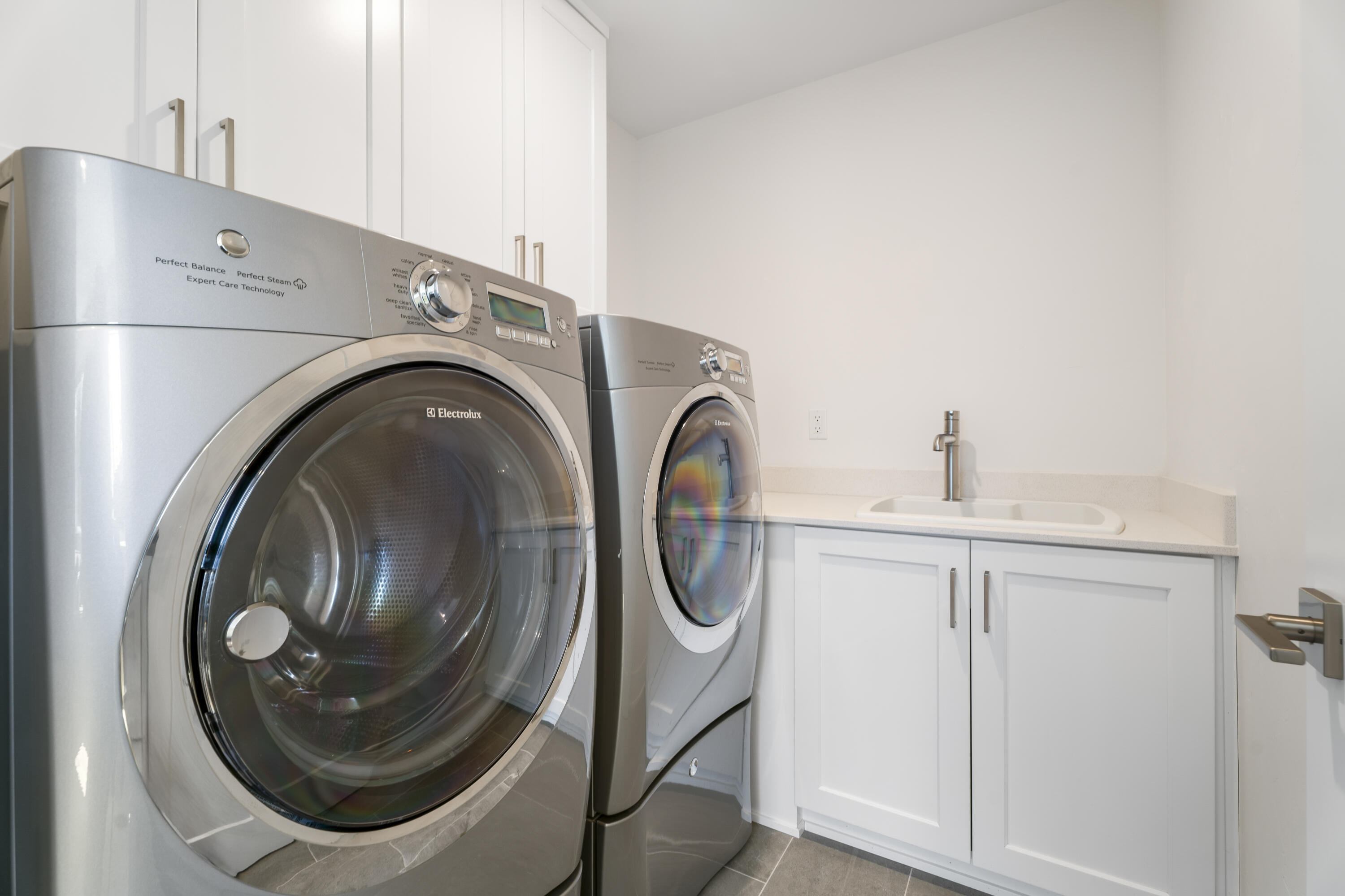 Skyline West - Residential