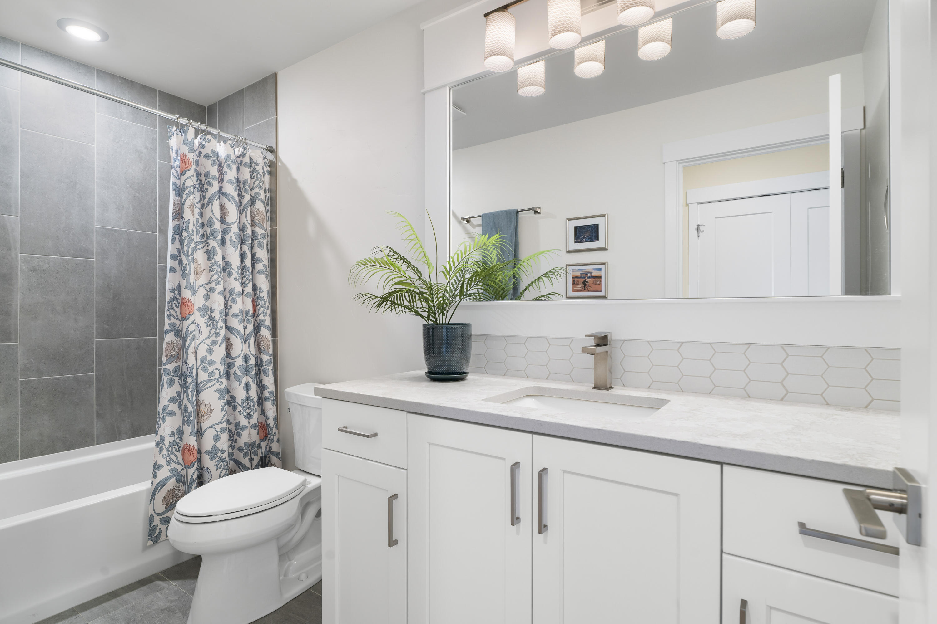 Skyline West - Residential