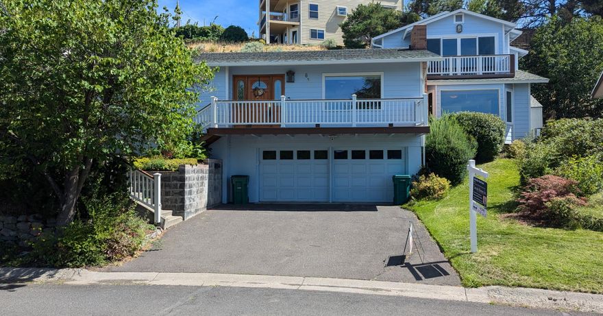 Tastefully updated and full of charm, this spacious 4-bedroom, 3-bath home offers 3,799 sq ft of comfortable living in a highly desirable neighborhood. The beautifully renovated primary suite features its own fireplace and a luxurious en-suite bathroom with granite finishes, a soaking tub, and a separate shower. Multiple living spaces include a warm and inviting family room with a fireplace, as well as a separate living room with a classic wood-burning fireplace—perfect for cozy gatherings. Newer HVAC & water heater 2020. 

Schedule your showing today!