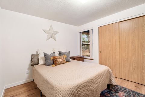 Tiny photo for 14217 Stillwater Lane, La Pine, OR 97739 (MLS # 220216044)