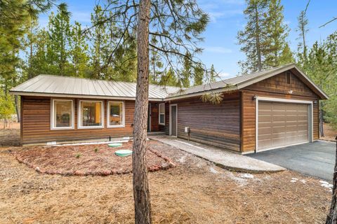 Photo of 14217 Stillwater Lane, La Pine, OR 97739 (MLS # 220216044)
