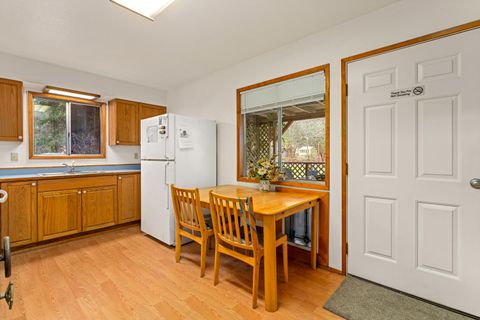 Tiny photo for 234 Penny Lane, Grants Pass, OR 97527 (MLS # 220213020)
