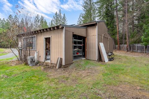 Tiny photo for 234 Penny Lane, Grants Pass, OR 97527 (MLS # 220213020)