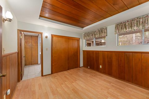 Tiny photo for 234 Penny Lane, Grants Pass, OR 97527 (MLS # 220213020)