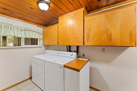 Tiny photo for 234 Penny Lane, Grants Pass, OR 97527 (MLS # 220213020)