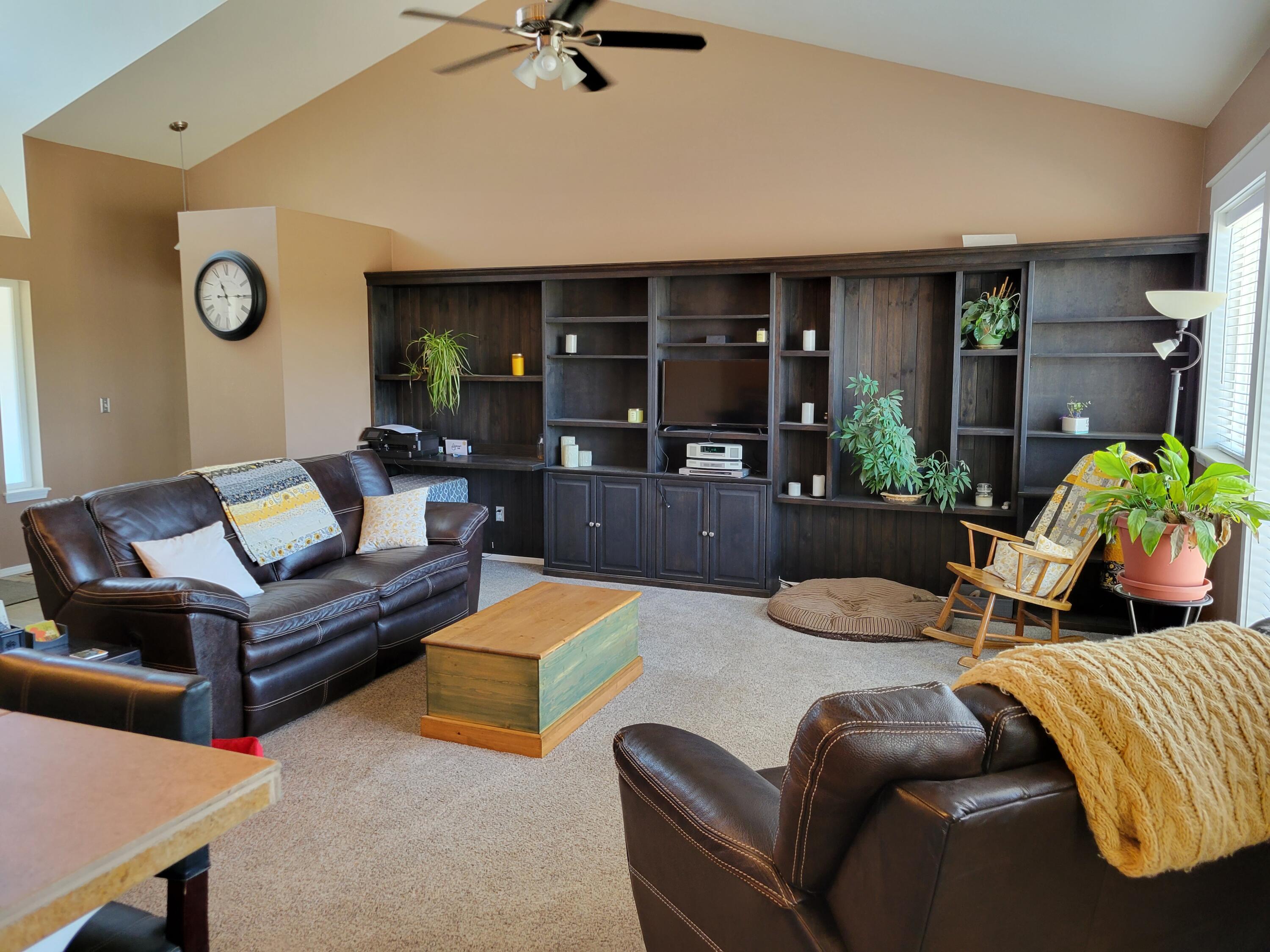 Panoramic View Est - Residential