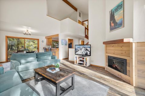 Tiny photo for 17894 Red Cedar Lane, Sunriver, OR 97707 (MLS # 220223473)
