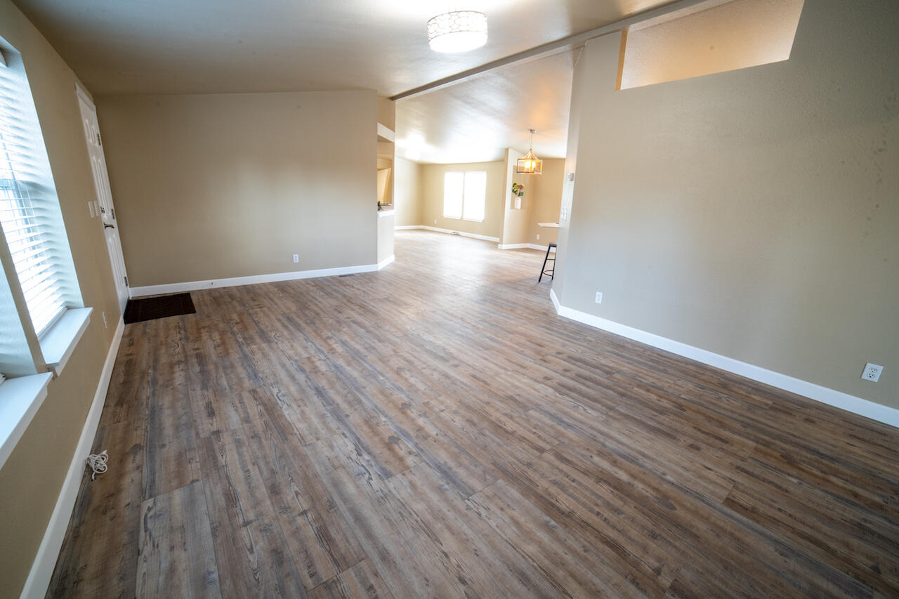 21395 Chasing Cattle Lane