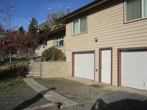 Tiny photo for 5311 Uhrmann Road, Klamath Falls, OR 97601 (MLS # 220212956)