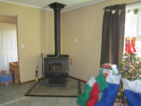 Tiny photo for 5311 Uhrmann Road, Klamath Falls, OR 97601 (MLS # 220212956)