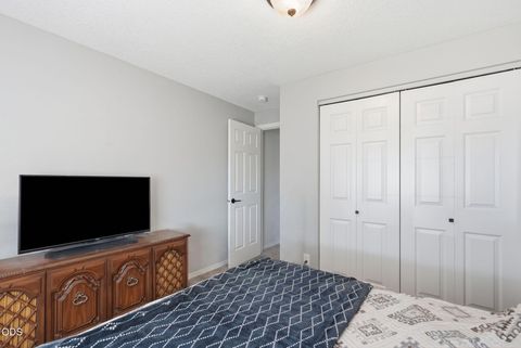 Tiny photo for 747 NE Black Bear Street, Prineville, OR 97754 (MLS # 220225142)
