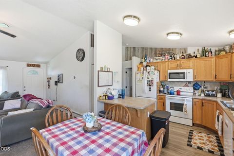 Tiny photo for 747 NE Black Bear Street, Prineville, OR 97754 (MLS # 220225142)