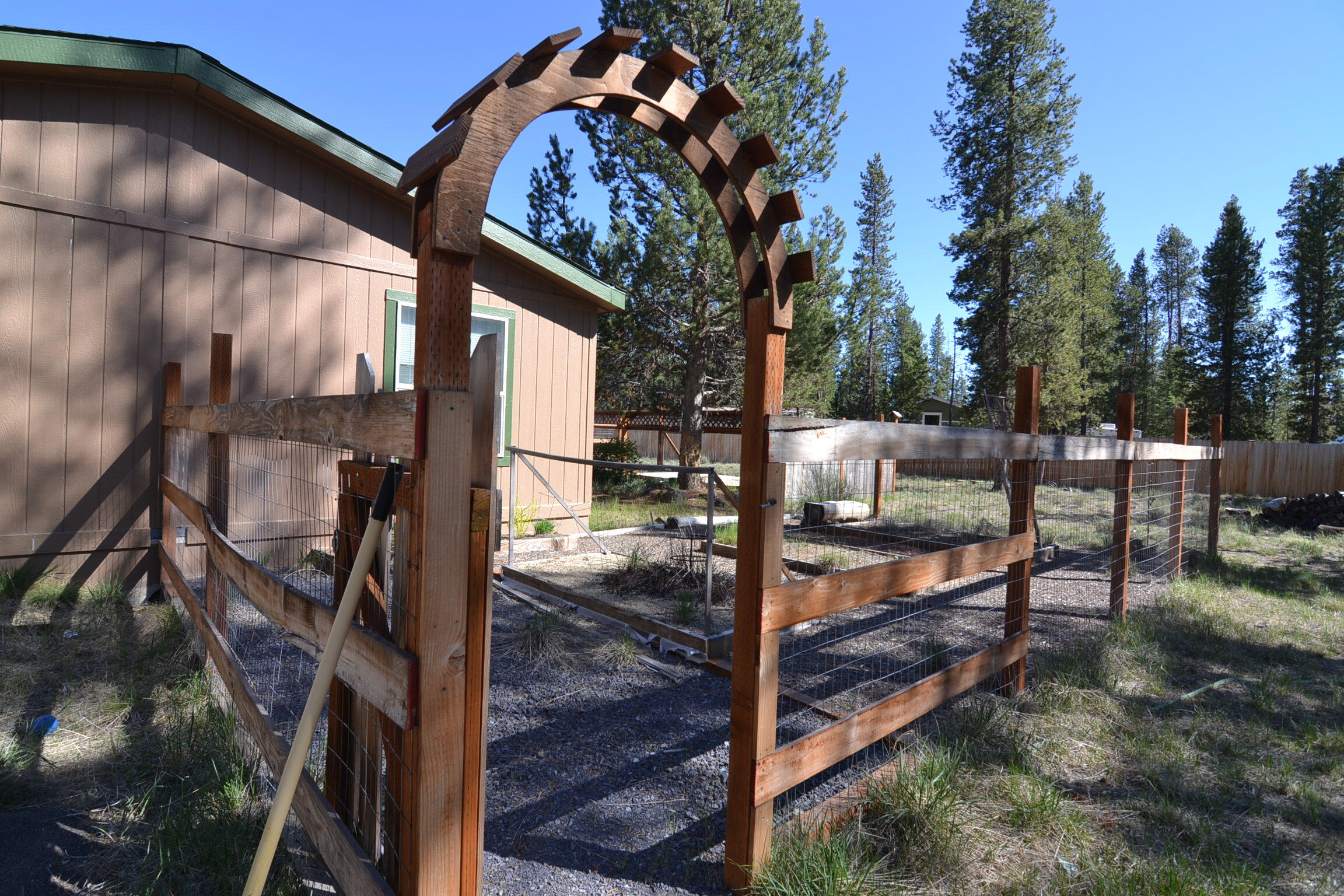 Split Rail Ranchos - Residential