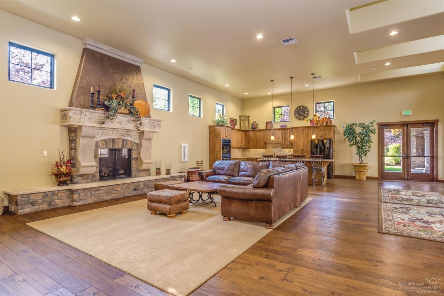 Tuscany Pines - Residential