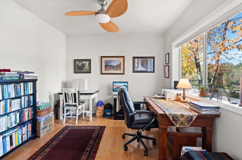 Tiny photo for 2820 David Lane, Medford, OR 97504 (MLS # 220211958)