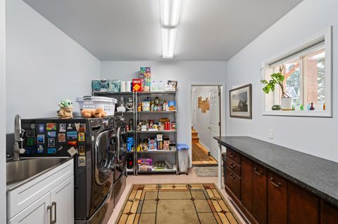 Tiny photo for 2820 David Lane, Medford, OR 97504 (MLS # 220211958)