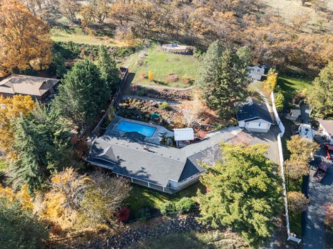 Tiny photo for 2820 David Lane, Medford, OR 97504 (MLS # 220211958)