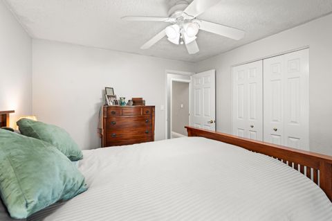 Tiny photo for 2820 David Lane, Medford, OR 97504 (MLS # 220211958)