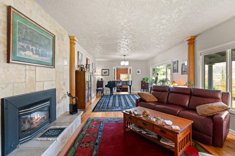 Tiny photo for 2820 David Lane, Medford, OR 97504 (MLS # 220211958)