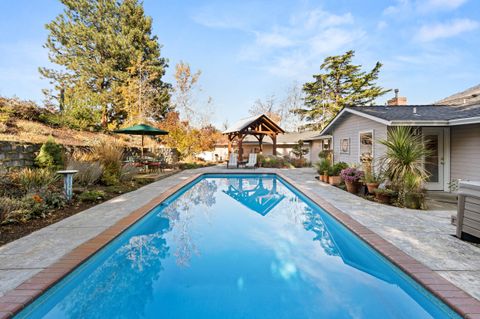 Tiny photo for 2820 David Lane, Medford, OR 97504 (MLS # 220211958)