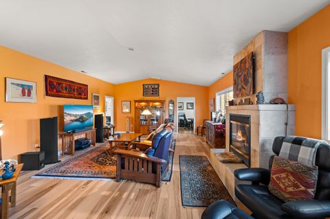 Tiny photo for 2820 David Lane, Medford, OR 97504 (MLS # 220211958)