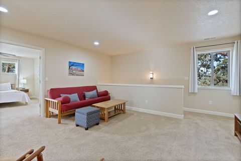 Tiny photo for 61542 Aaron Way, Bend, OR 97702 (MLS # 220212032)