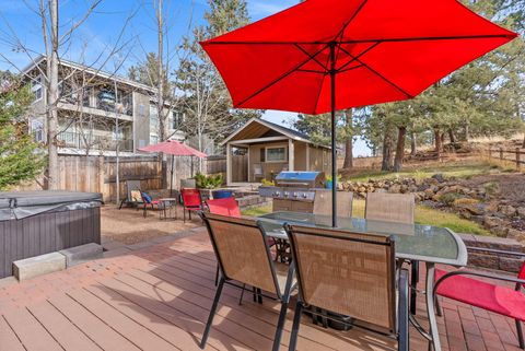 Tiny photo for 61542 Aaron Way, Bend, OR 97702 (MLS # 220212032)