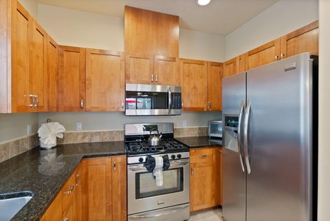 Tiny photo for 61542 Aaron Way, Bend, OR 97702 (MLS # 220212032)