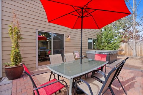 Tiny photo for 61542 Aaron Way, Bend, OR 97702 (MLS # 220212032)