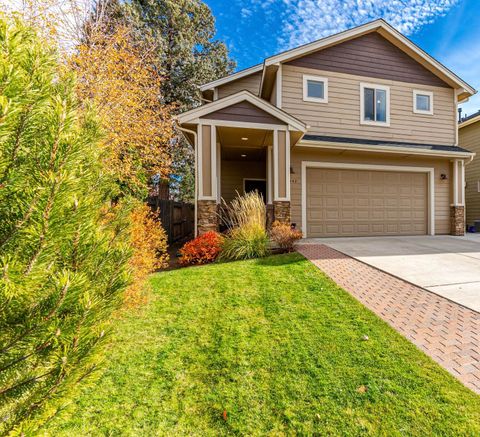 Photo of 61542 Aaron Way, Bend, OR 97702 (MLS # 220212032)