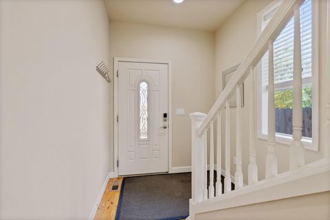 Tiny photo for 61542 Aaron Way, Bend, OR 97702 (MLS # 220212032)