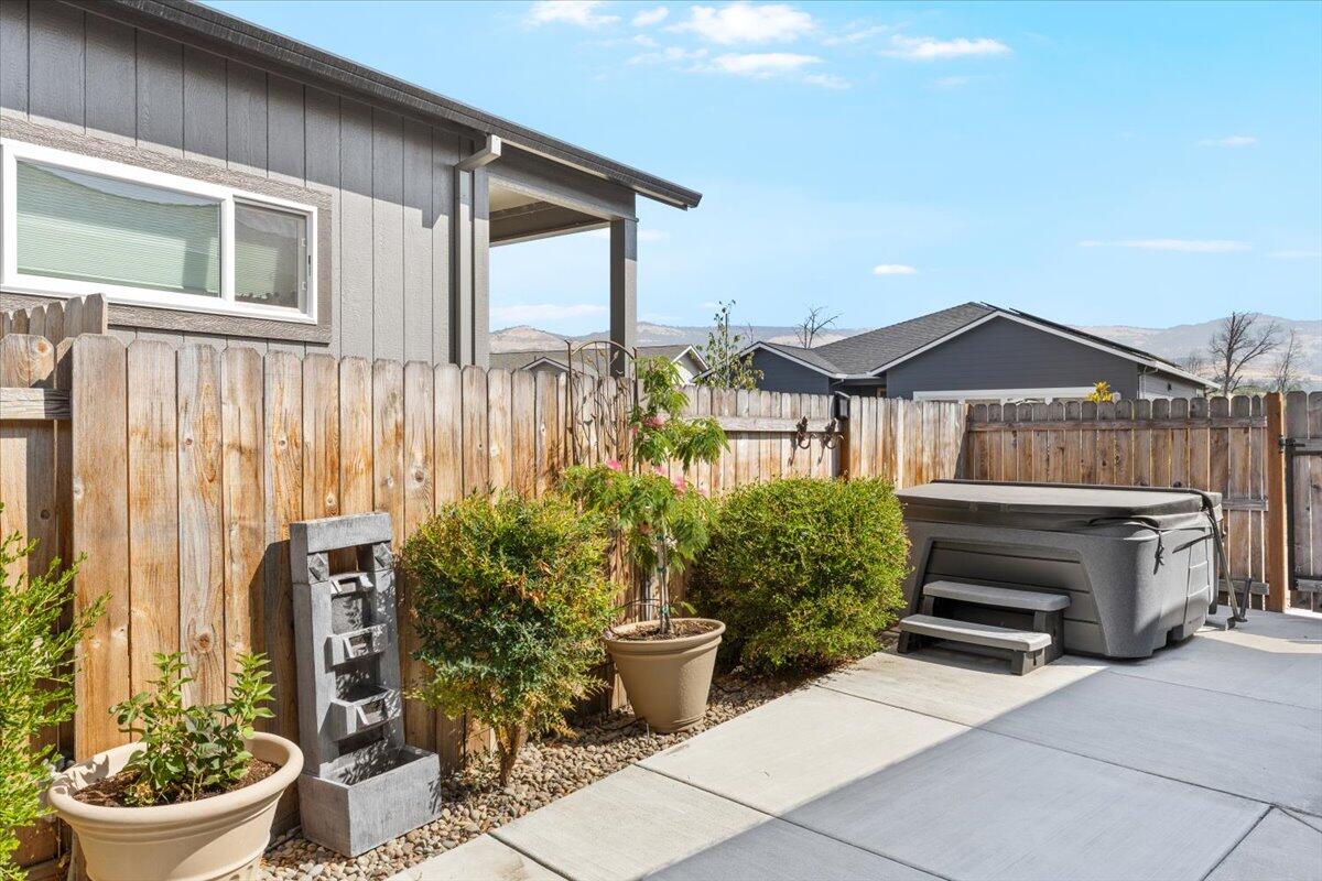 Oak Valley - Residential