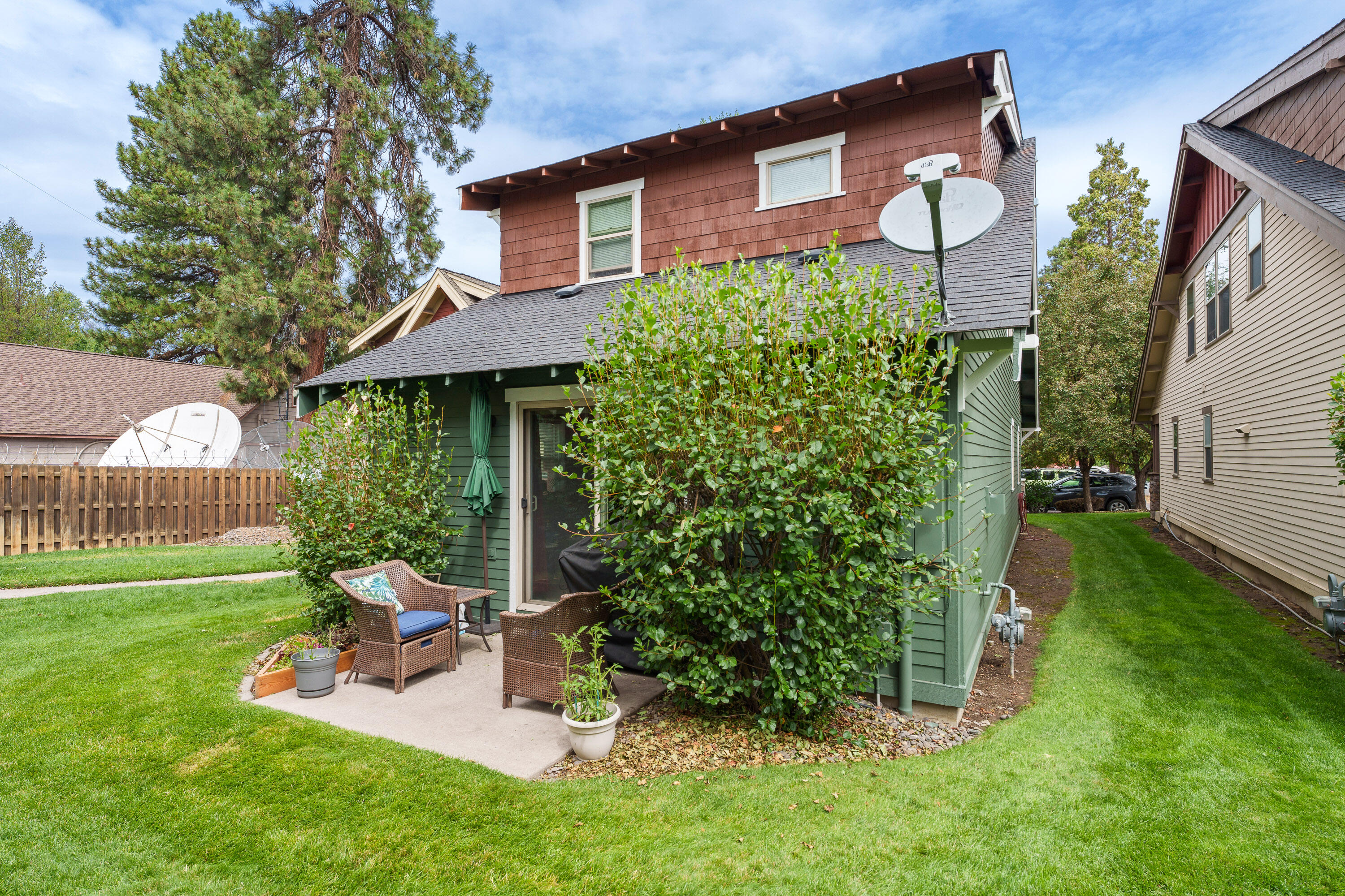 429 NE Irving Avenue
