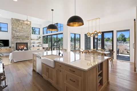 Tiny photo for 19136 Cartwright Court, Bend, OR 97702 (MLS # 220216878)