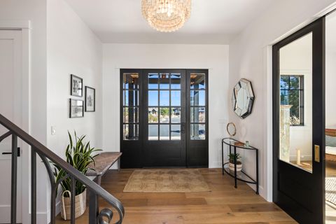 Tiny photo for 19136 Cartwright Court, Bend, OR 97702 (MLS # 220216878)