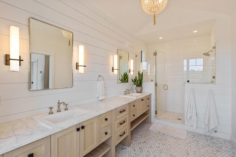 Tiny photo for 19136 Cartwright Court, Bend, OR 97702 (MLS # 220216878)