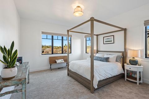 Tiny photo for 19136 Cartwright Court, Bend, OR 97702 (MLS # 220216878)