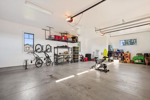 Tiny photo for 19136 Cartwright Court, Bend, OR 97702 (MLS # 220216878)