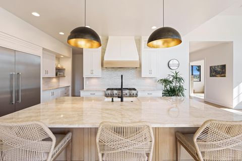 Tiny photo for 19136 Cartwright Court, Bend, OR 97702 (MLS # 220216878)