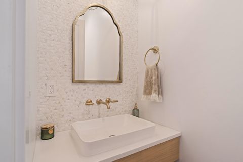 Tiny photo for 19136 Cartwright Court, Bend, OR 97702 (MLS # 220216878)