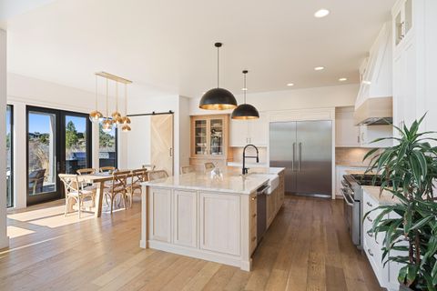 Tiny photo for 19136 Cartwright Court, Bend, OR 97702 (MLS # 220216878)