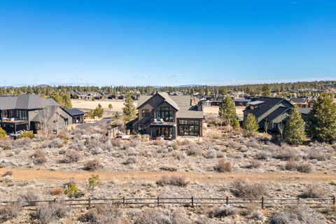 Tiny photo for 19136 Cartwright Court, Bend, OR 97702 (MLS # 220216878)