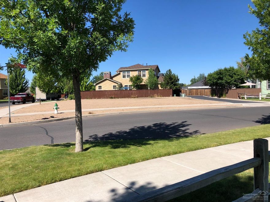 Nice corner lot in a truly nice neighborhood! Bring your house plan and builder. New construction being completed in the area. Beautiful views of Barnes Butte, close to walking trails, schools, and shopping!