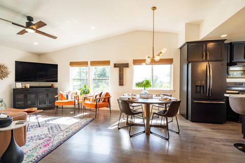 Tiny photo for 1168 NE Bonney Doon Lane, Grants Pass, OR 97526 (MLS # 220220208)